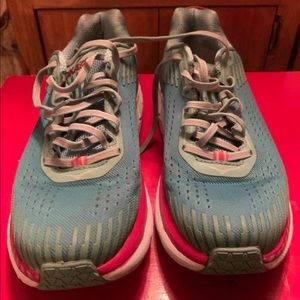 Hoka One One Women’s Clifton 5 Women’s size 10